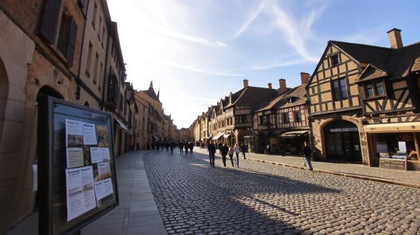 Top solutions pour trouver un garde meuble à Carcassonne